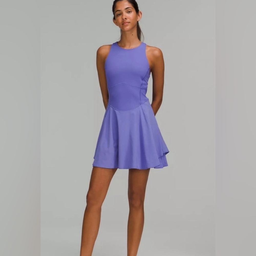 LULULEMON size 4 court crush dress size 4 charged indigo